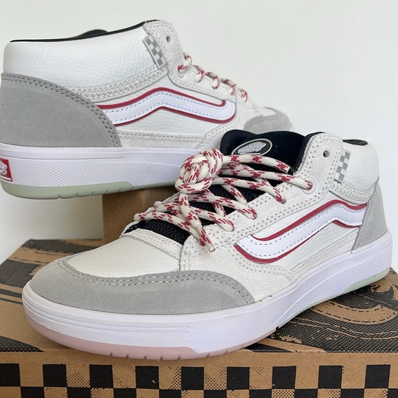 Vans WMNS Zahba Mid Gray/Multi
VN000CBSBGG Sneakers - Picture 8 of 16